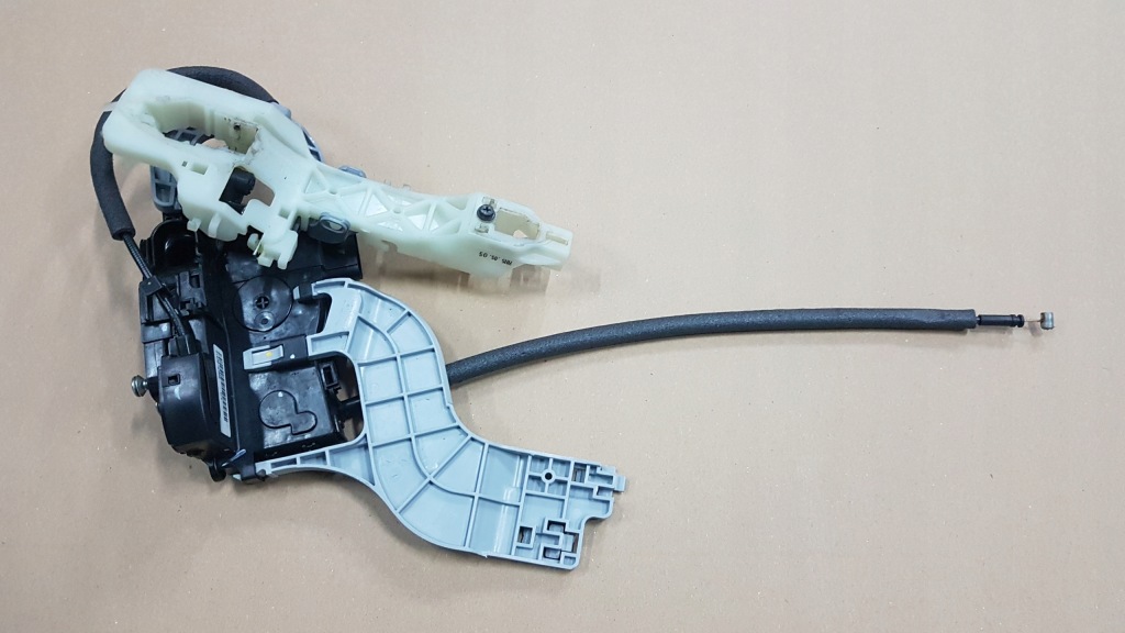 фото №1, Kia sportage iii замок дверь правый задняя 81420-3u000