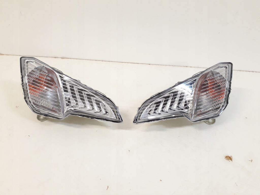 фото №6, Новый правый поворотник ford ecosport lift 2017-