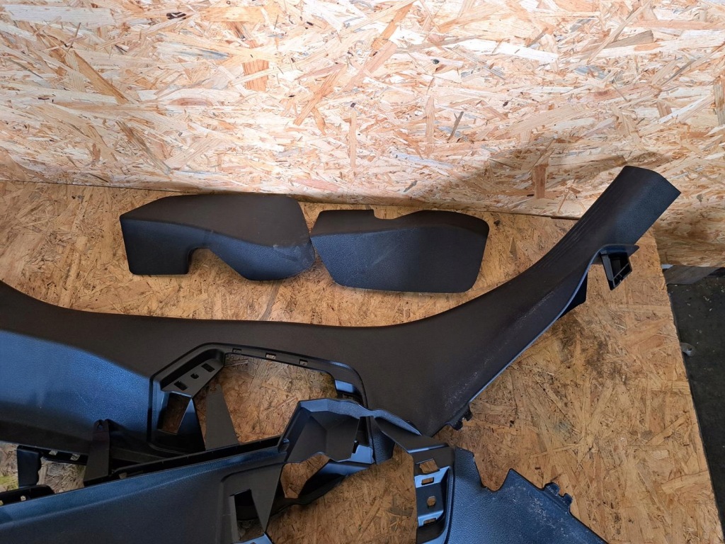 фото №6, Mercedes w247 b-klasa пластик, задня правий лівий поріг