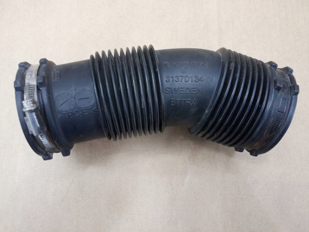 фото №3, Volvo v40 2016 31370134 труба впускний 2.0b