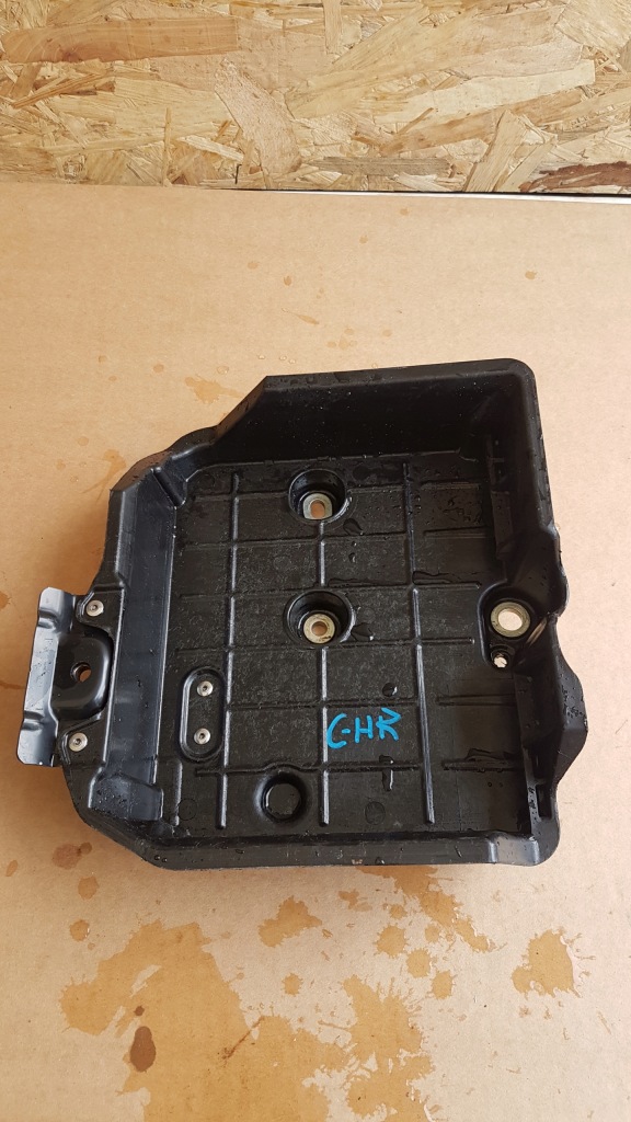 фото №1, Toyota c-hr 1.8 основа акумулятор