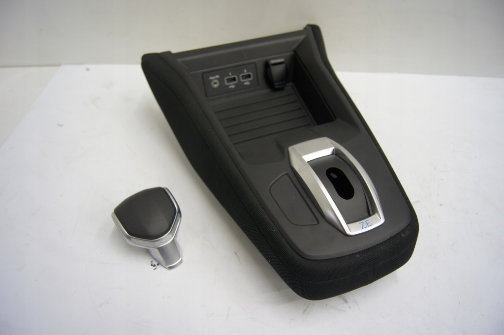 фото №1, Ручка переключения передач рамка usb zoe ii lift