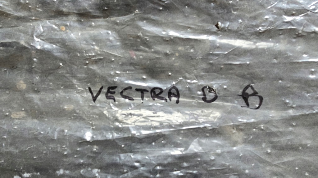 фото №11, Opel vectra b решётка средняя бампера перед 90464532