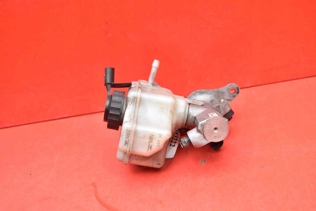 Помпа зчеплення 1k0945459a vw golf 6 vi plus 1.2 tsi 105 km 08-15 Недорого