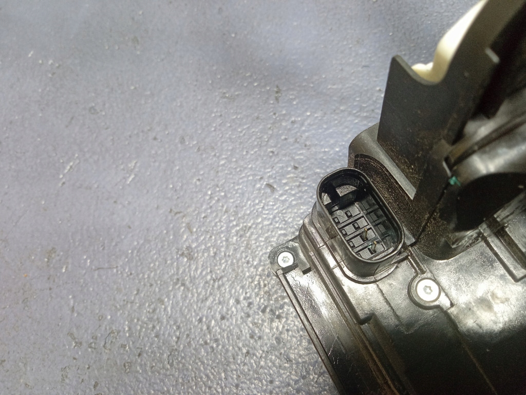 Mercedes gls w167 замок дверь перед правый передний 2 pin a0997200401 в Украине