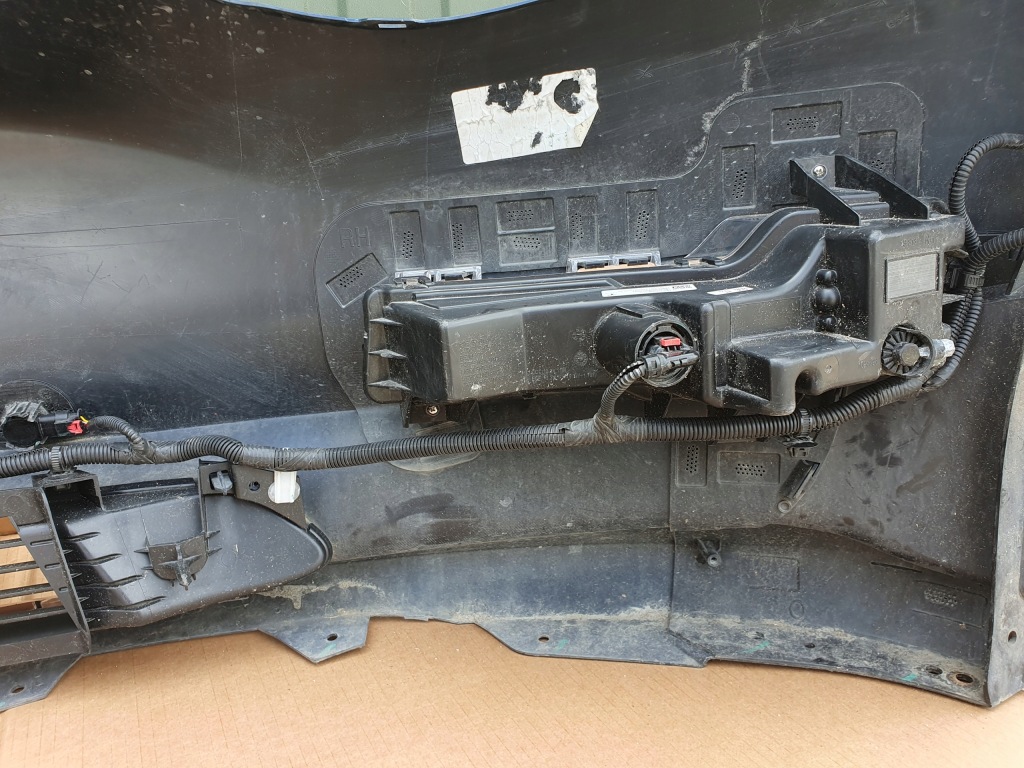 фото №14, Tesla 3 lift 21-23 бампер перед передний kompletny