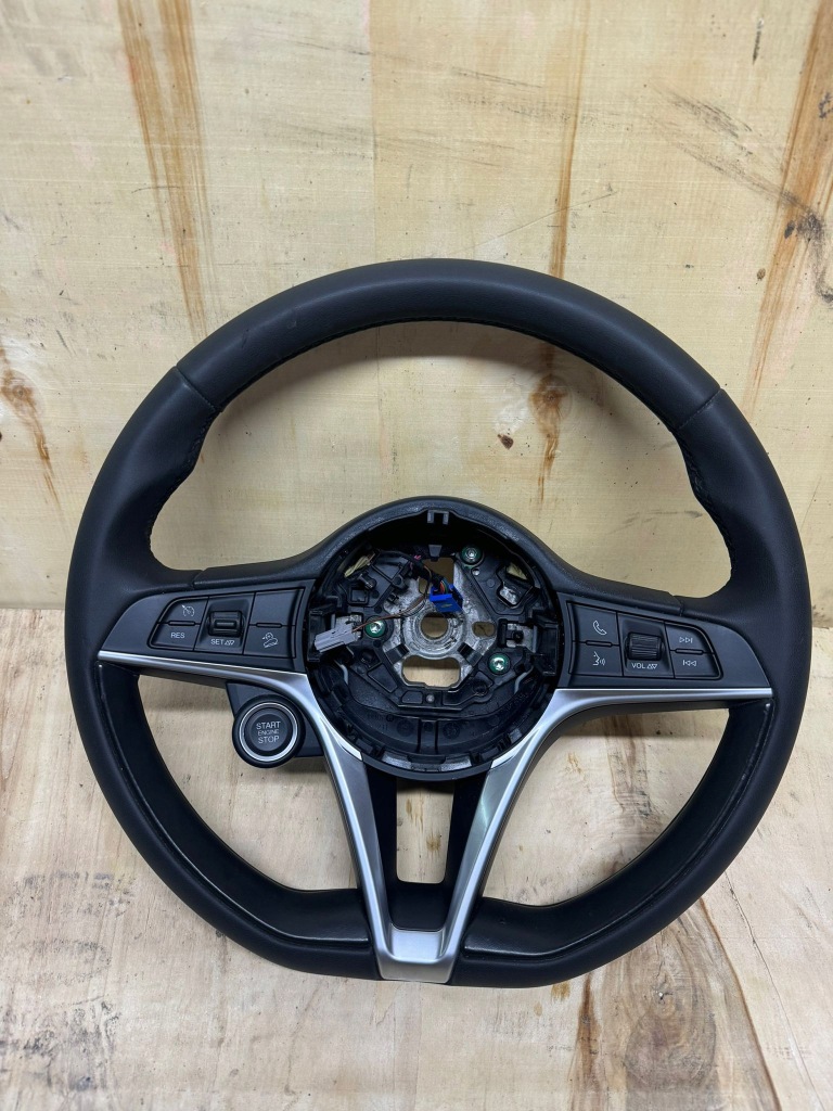 фото №1, Alfa romeo stelvio повітропровід шкіра багатофункціональний