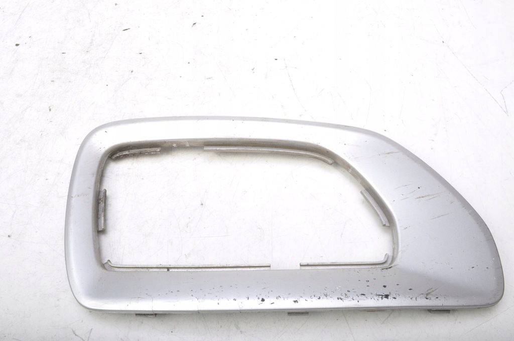 фото №1, Volvo xc70 ii решётка решётка радиатора бампера левая