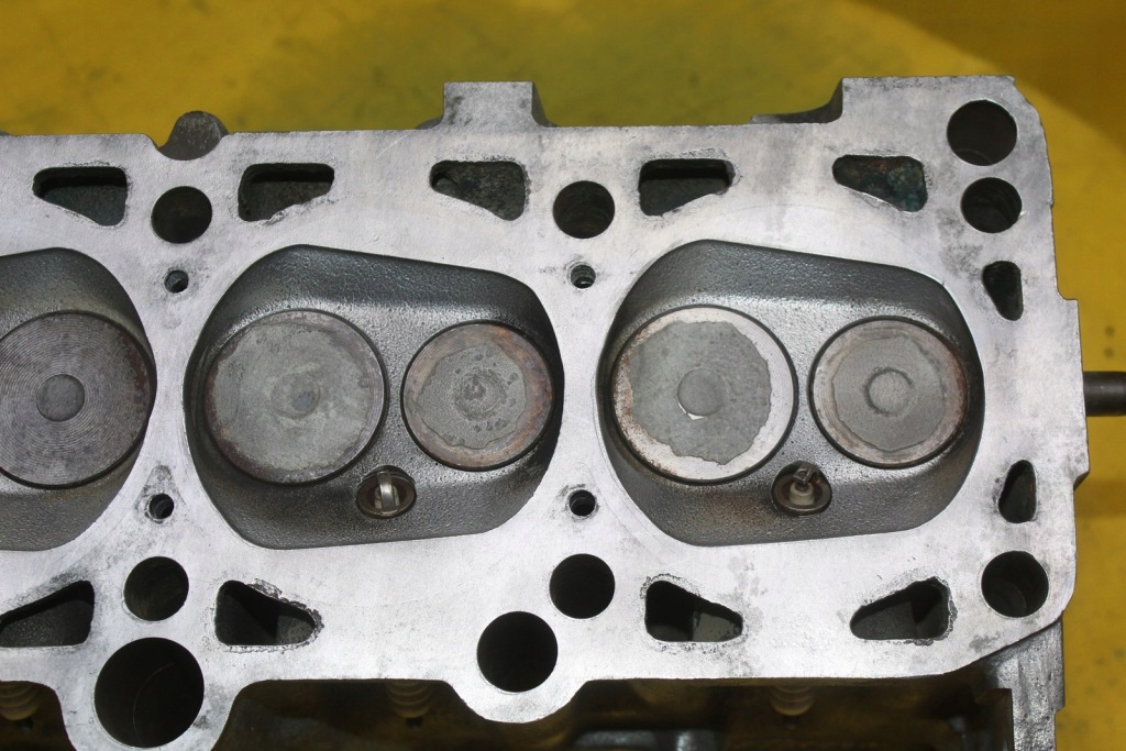 Головка vw transporter t4 2.0 b 8v aac 044103373d Доставка