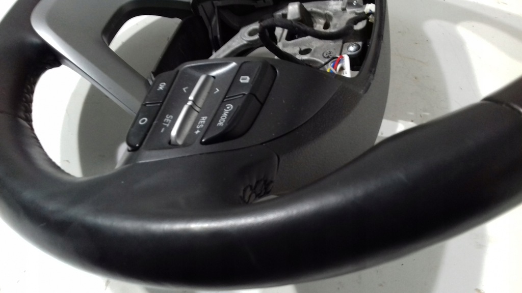 фото №6, Воздуховод hyundai kona czarna nić