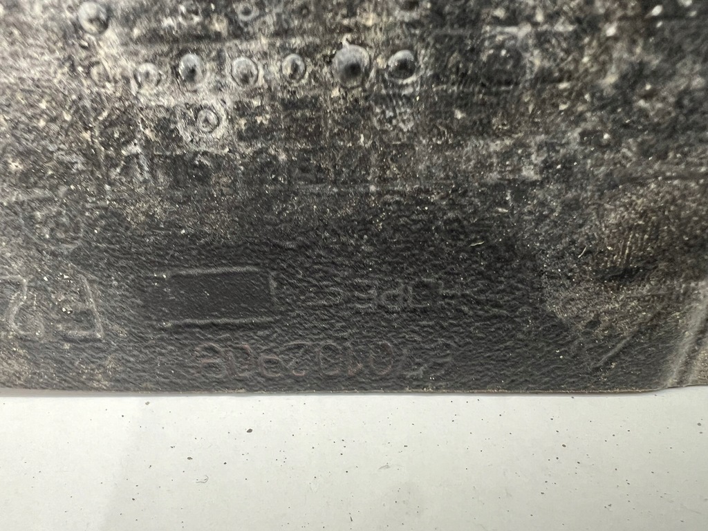 фото №8, Оригінальна плита захист maserati levante 670102908