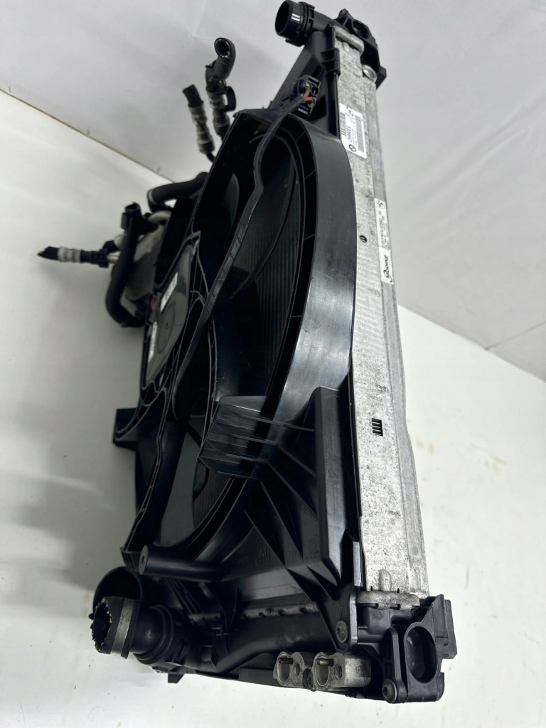 Bmw x1 e84 2010 перед радіатор повітря наддувний / інтеркулер Київ