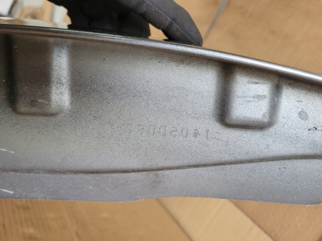 Крыло  правый  перед mercedes w245 Оригинал