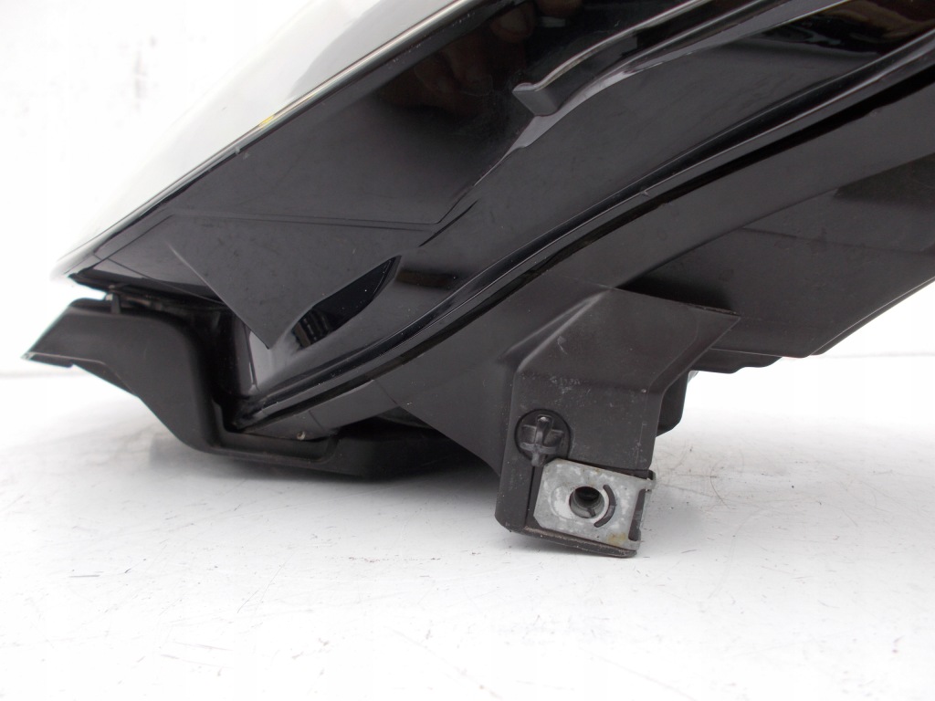 Фара фара tesla model 3 3 рестайлінг  21- ліва ful led 1514952-00-d європа Ціна