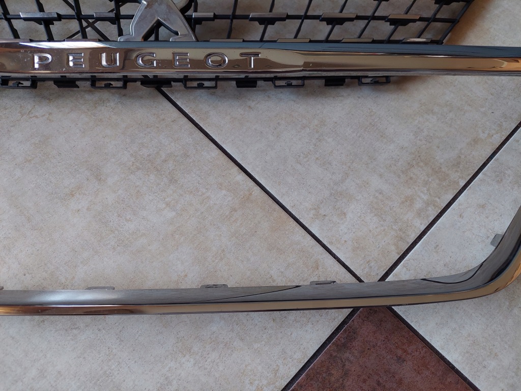 фото №9, Решётка радиатора - решётка радиатора - peugeot 5008 ii p87 - 2017