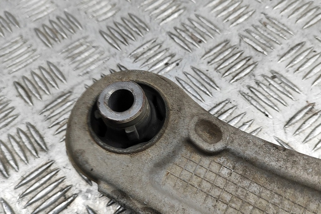 фото №8, Citroën ds7 рычаг подвески vorne тросы unten 9815014680 1.6 hybrid 165kw 2021