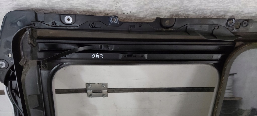 фото №6, Bmw e90 люк