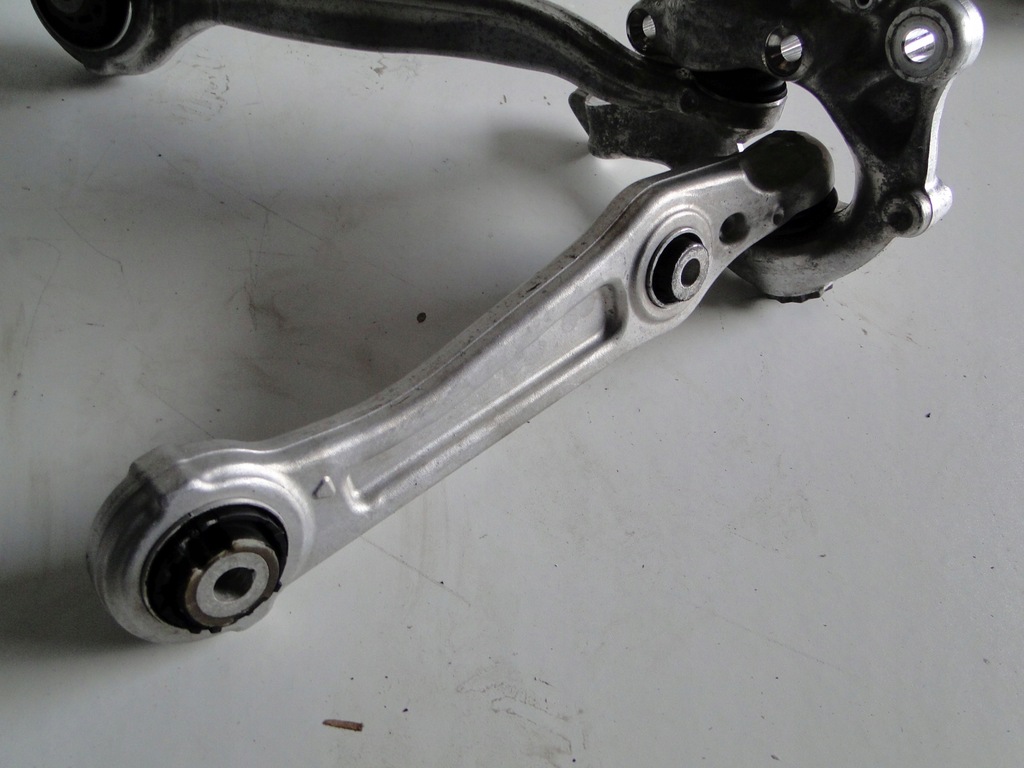 фото №9, Mercedes c klasa 206 w206 поворотный кулак лапа подвеска правая правое