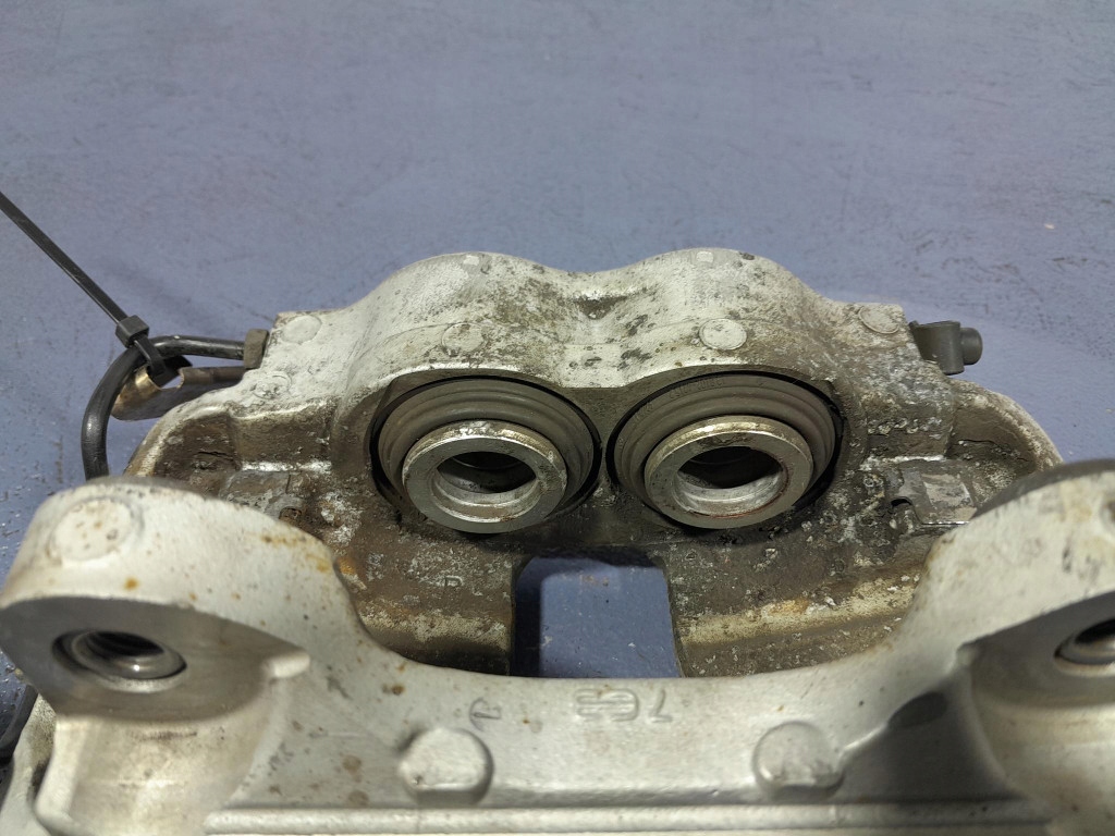 Bmw 3 g20 g21 3.0 d суппорт тормозной перед правый передний 42/30/348 6885840 в Украине