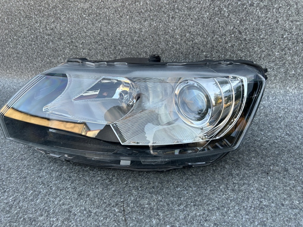 фото №3, Skoda rapid 12- лампа левая перед передняя 5jb941017a