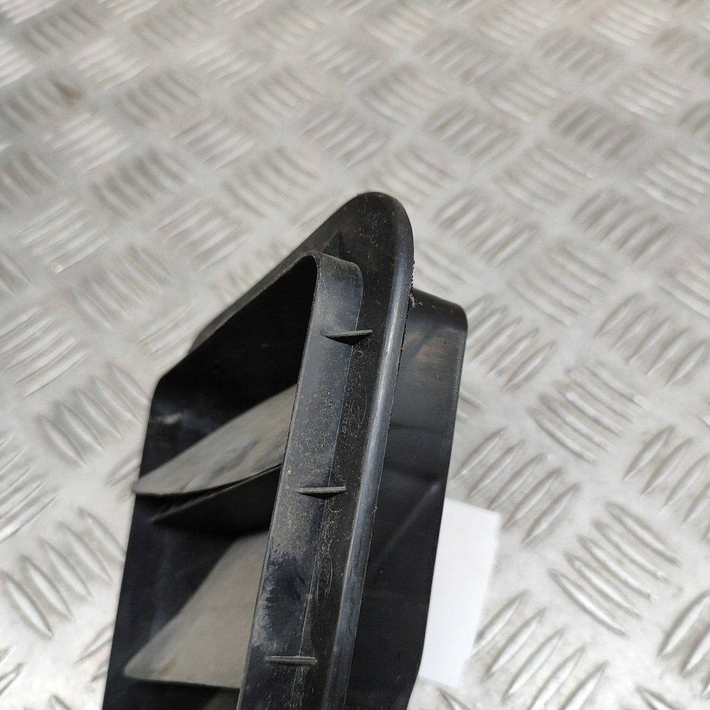 фото №5, Hyundai kona i 2022 решётка вентиляционная pod бампером задним