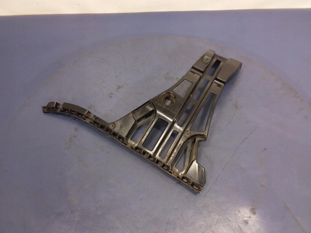 фото №1, Mercedes s w222 напрямна бампера лівий задня