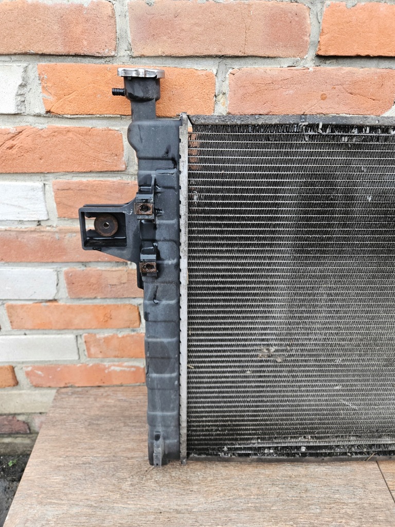 Jeep grand cherokee wj 99-04 4.7 радиатор воды в Украине