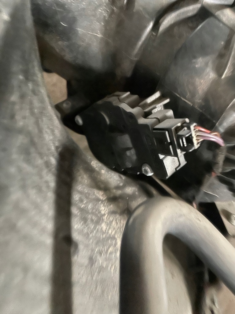 фото №8, Комплектная отопитель с вентилятор panamera 970