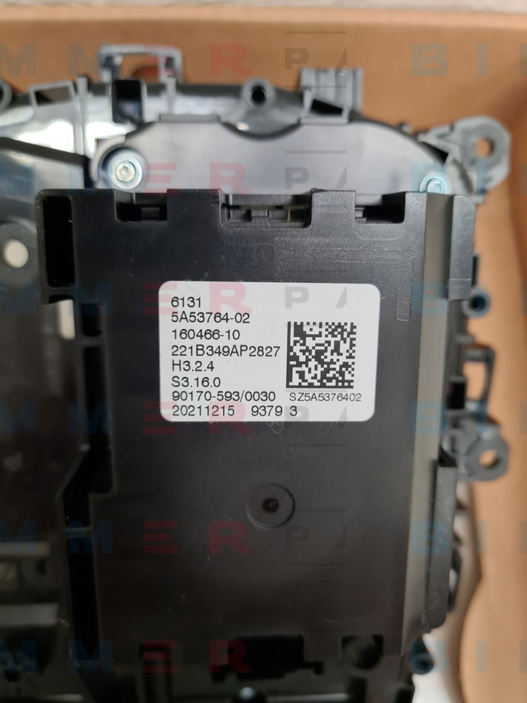 фото №8, Bmw g05 g06 панель консолі центральної домкрат передач 61315a53746 61315a53764