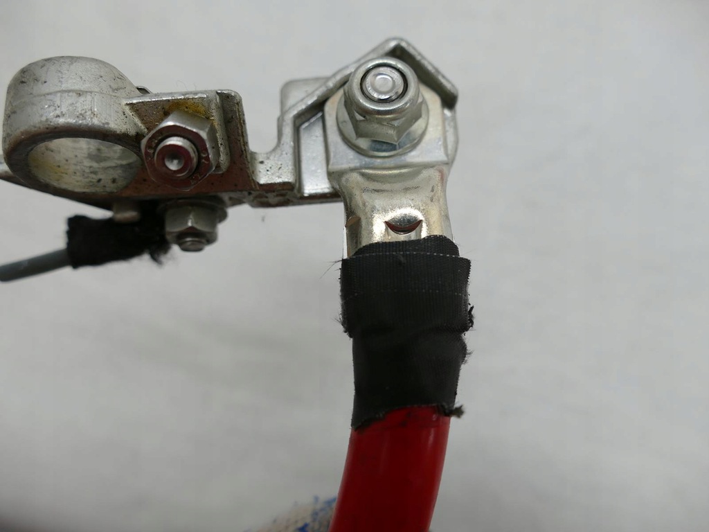 фото №11, Jaguar xf x250 xfr 3.0 tdv6 клема плюсова позитивна