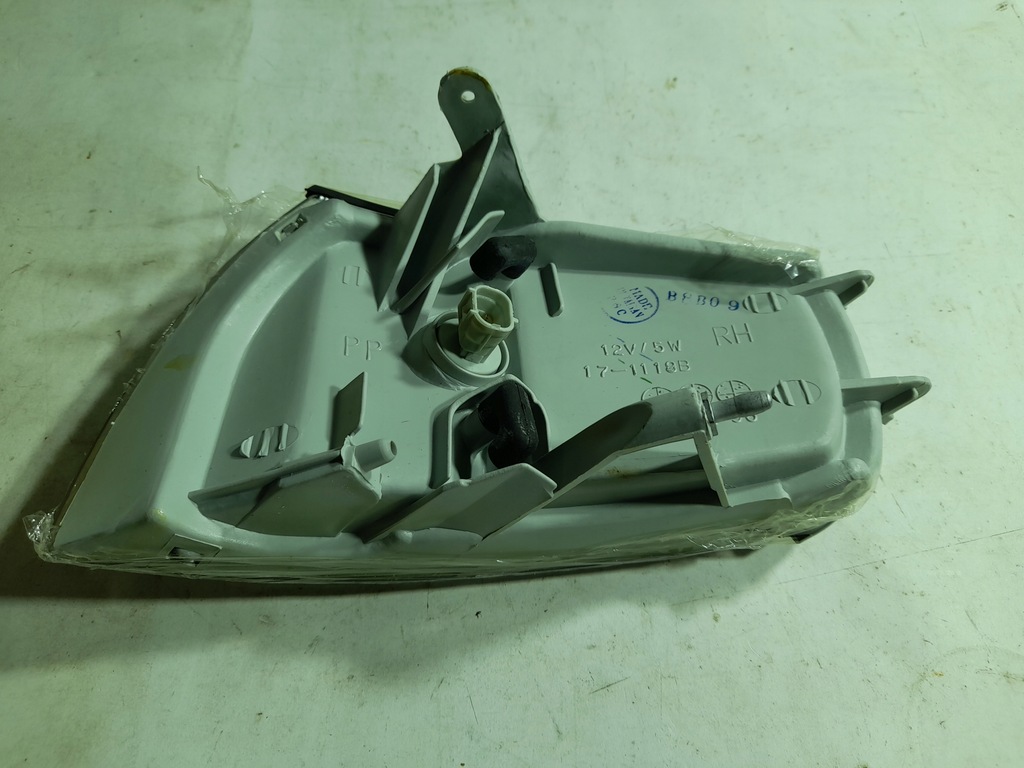 фото №6, Toyota camry правое свет угловые 171138002 93-95