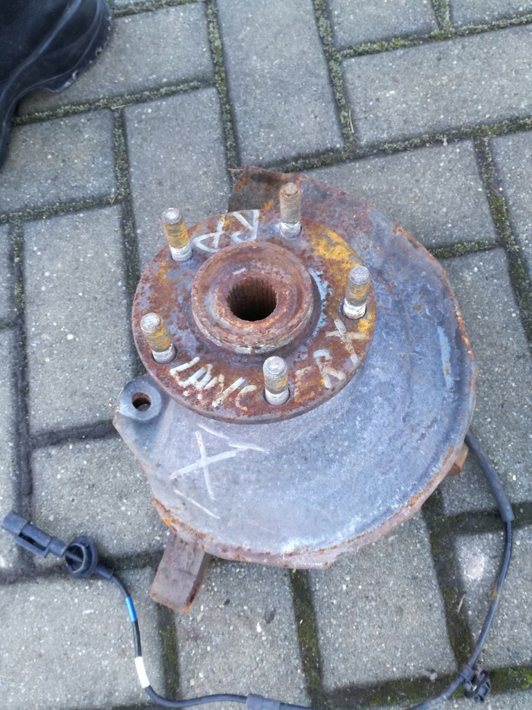 фото №1, Lancer viii 2008 -2012 rok 2.0did поворотный кулак правая перед