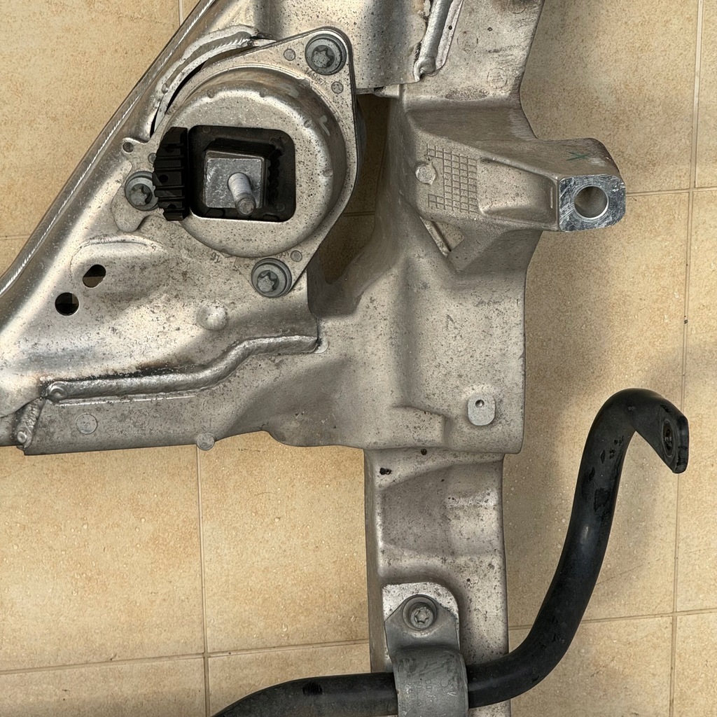 фото №3, Подрамник подрамник подрамник перед alfa romeo giulia 2016 rok 2.2 дизель