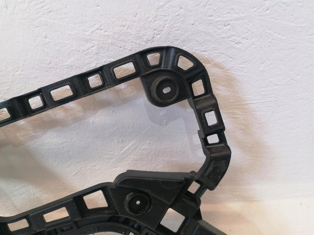 фото №9, Напрямна бампера лівий задня volkswagen passat b8 3g5807355