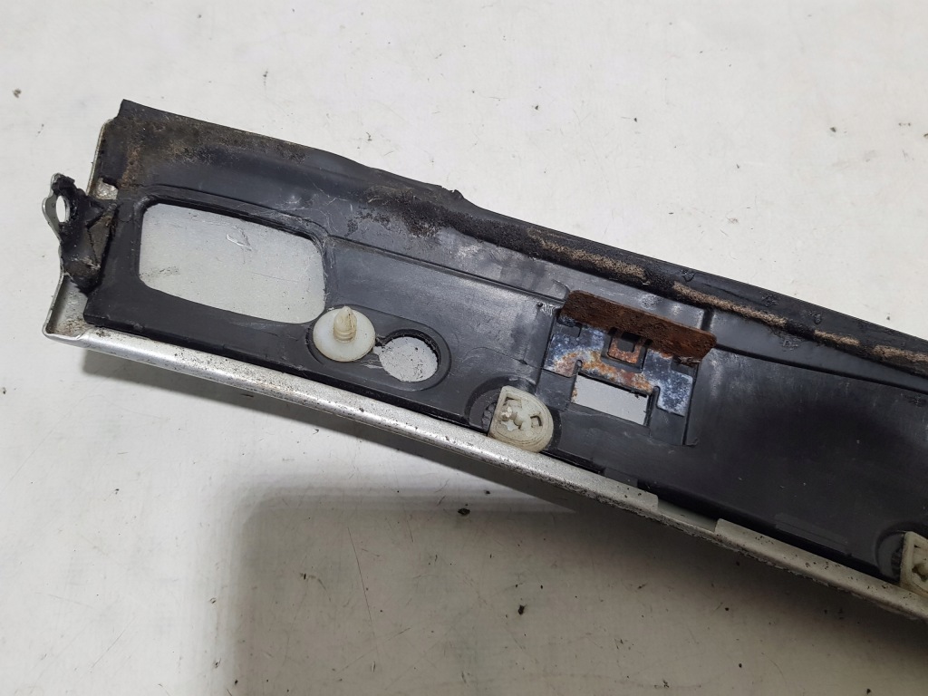 Накладка стійка ліва mercedes sl r230 c744 744 Ціна