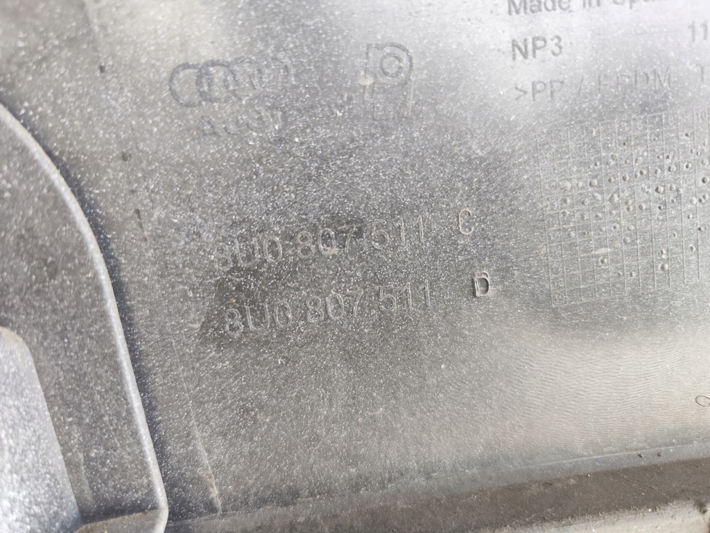 фото №12, Бампер задняя kompletny pdc hak audi q3 8u 2014