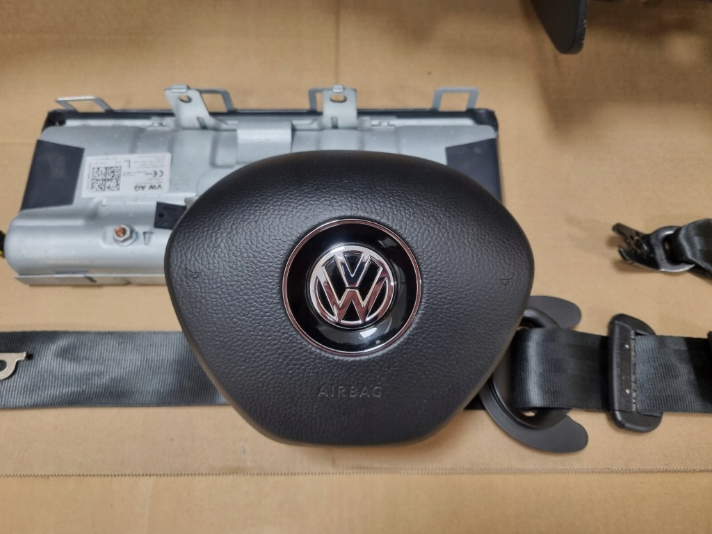 Vw golf vii приборная панель панель  оригинал подушка безопасности водитель колено пассажир ремни с Разборки
