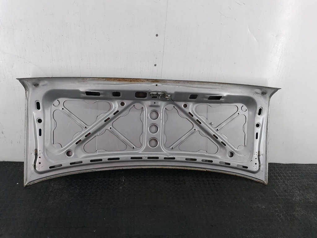 фото №10, Кришка багажника багажника nissan sunny b11 82-87 006 sedan