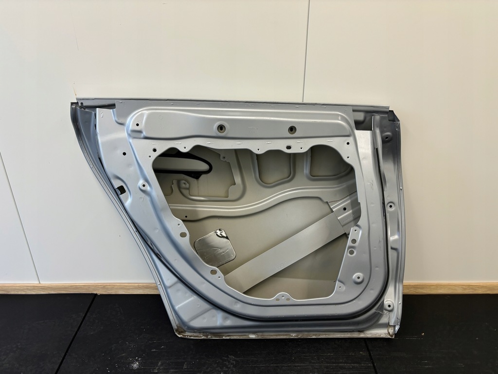 фото №15, Mercedes eqe w295 дверь задняя левая задние poznań ====giełda====