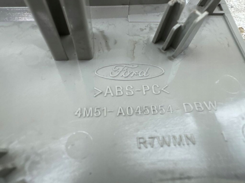 фото №13, Ford focus st 2008 панель освітлення салону кабіни