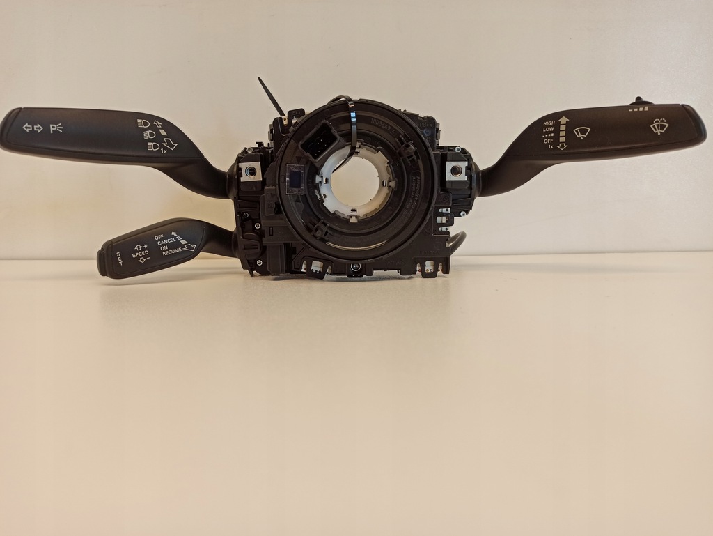 фото №1, Переключатели переключатель комбинированный a3 8v 8v0953521cb