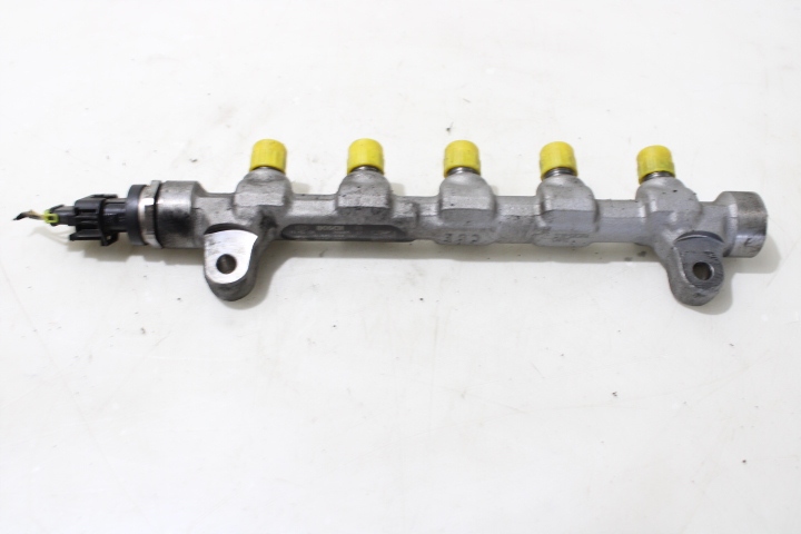 фото №1, Молдинг впрыскная kia ceed ii 1.6crdi