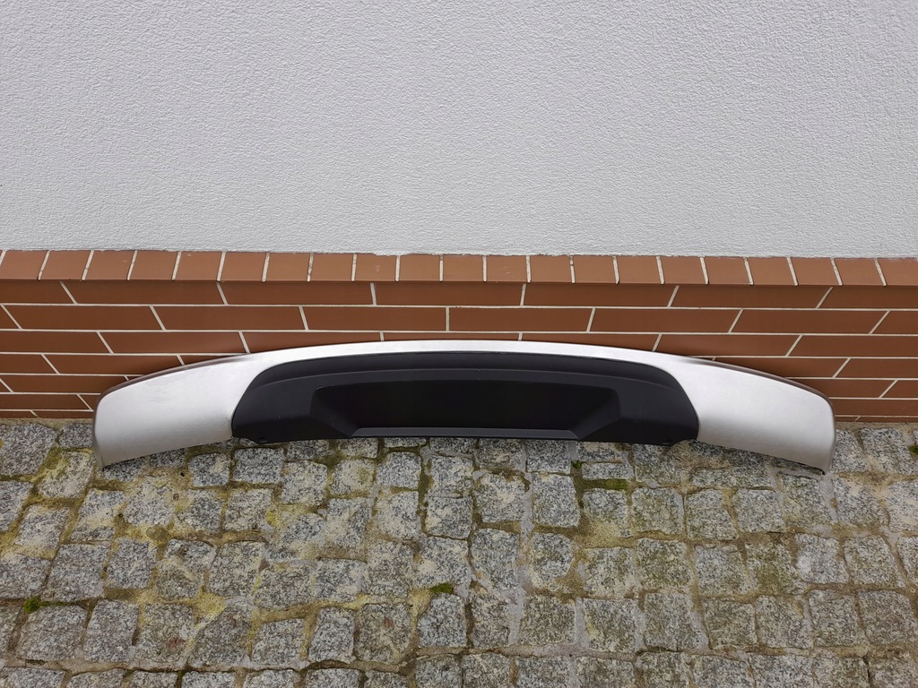 фото №1, Volvo xc40 спойлер накладка бампера заднього