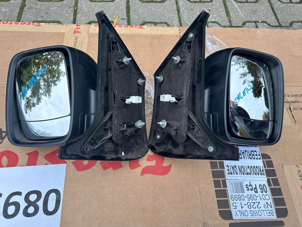 фото №1, Зеркало l-r vivaro c