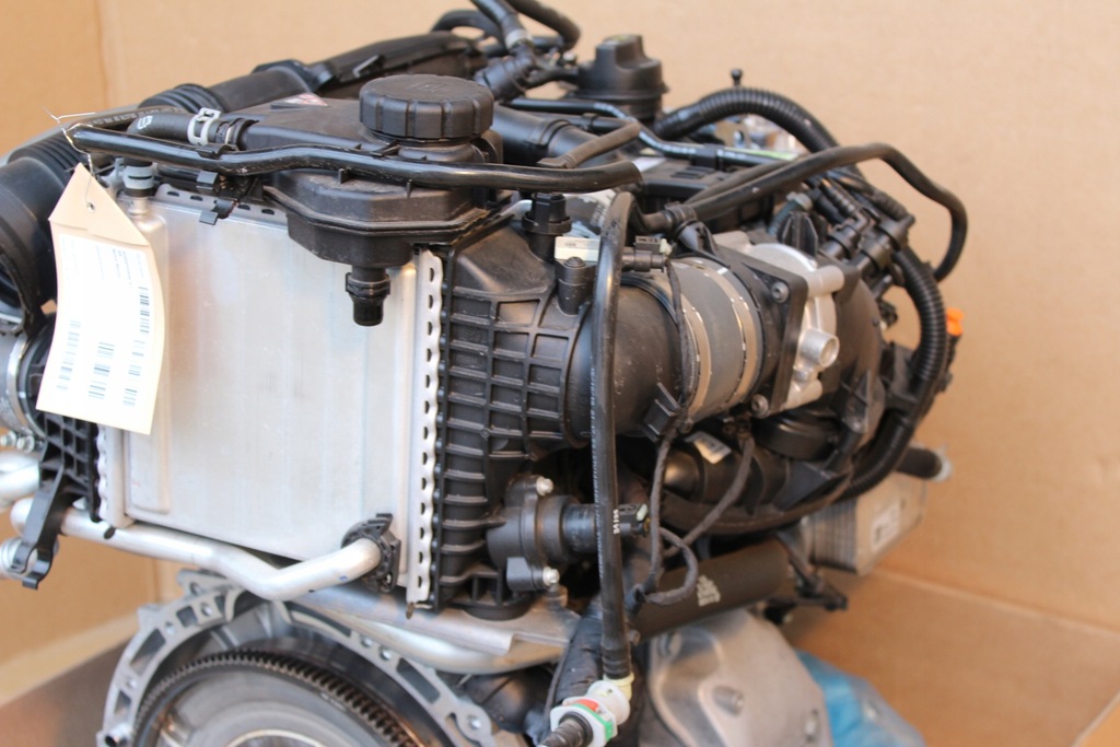 фото №10, Двигатель kompletny 260920 mercedes a-klasa w177 a35 amg