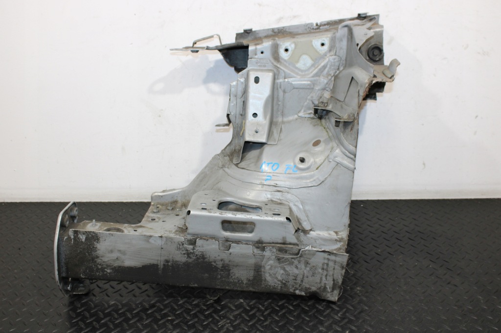 фото №1, Четверть лонжерон подкрылок правый перед touran 1t0 1t3 lift