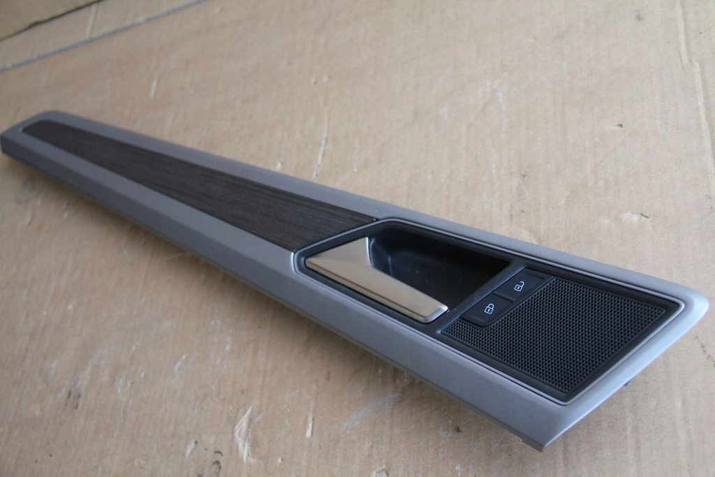 фото №1, Молдинг led dekor дверь vw atlas 3cn867061