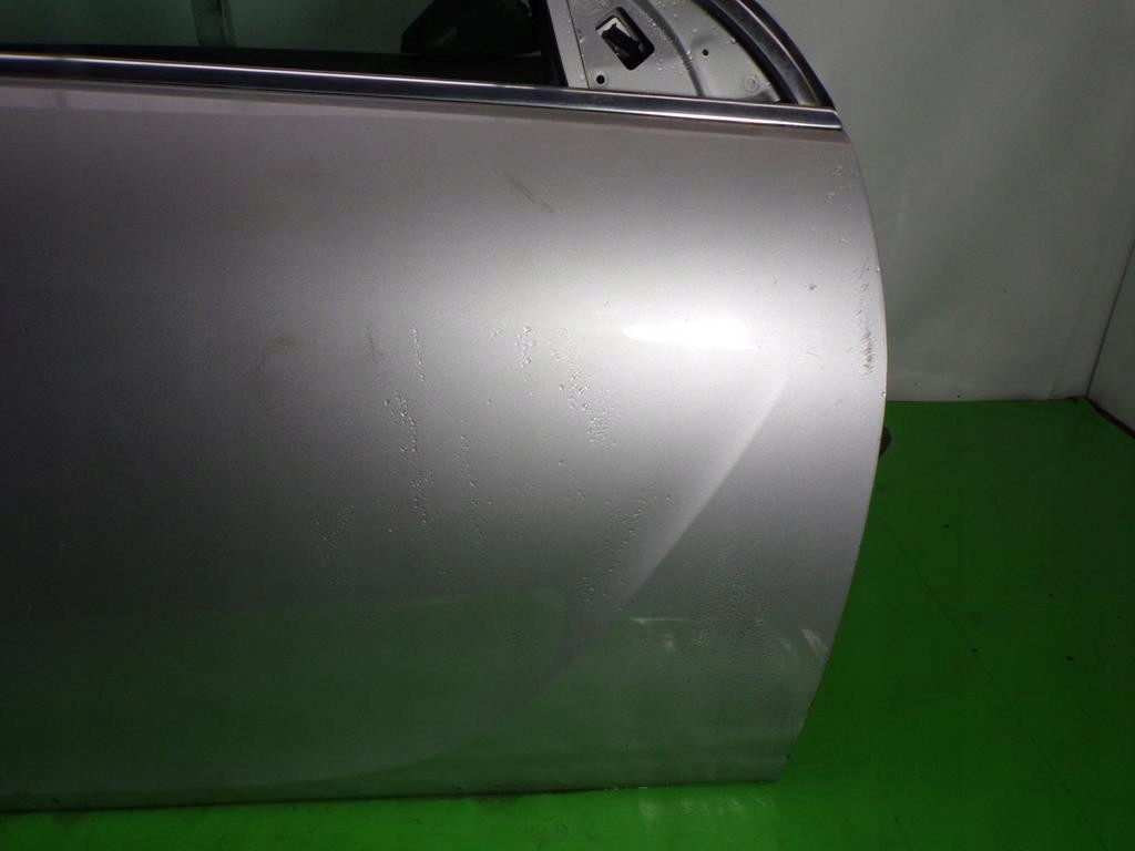 Opel insignia a праве передні двері z176 в Україні