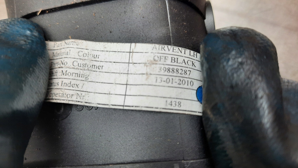 фото №5, Решітка обдув ліва 39888287 volvo c30