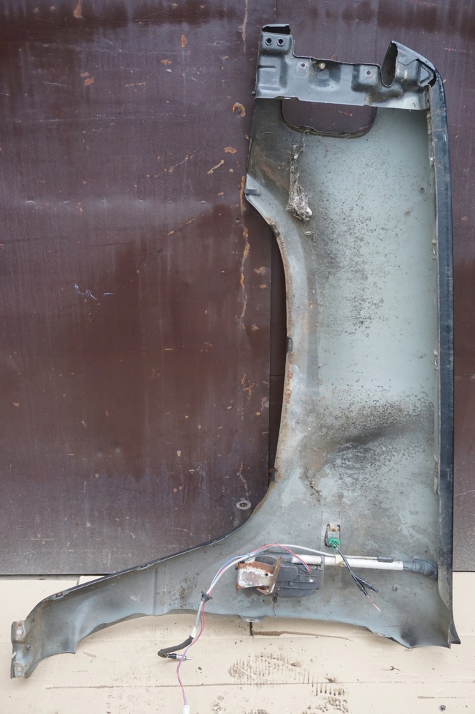 фото №12, Opel monterey крила правий перед передній 96r